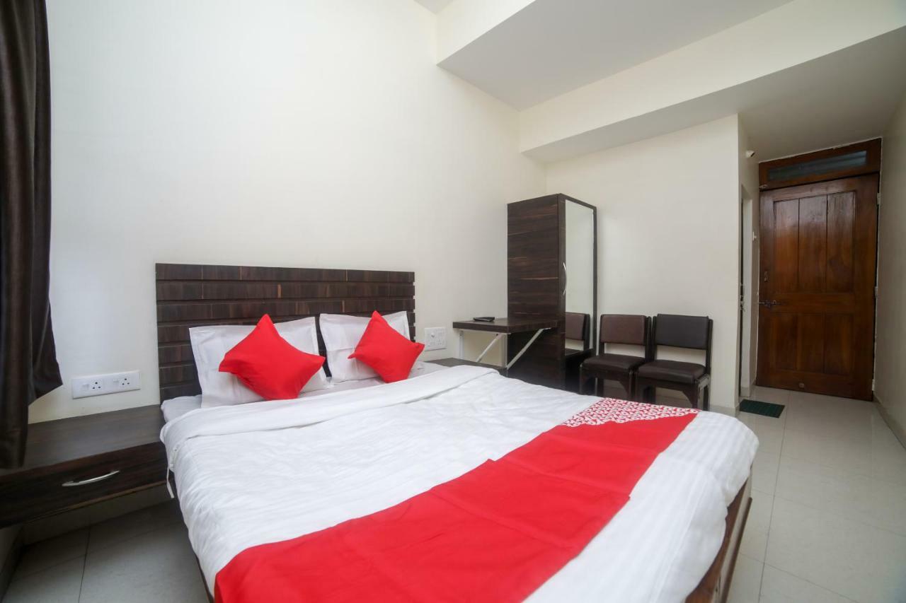 Oyo 46697 Hotel Gopi Nagpur Exterior foto