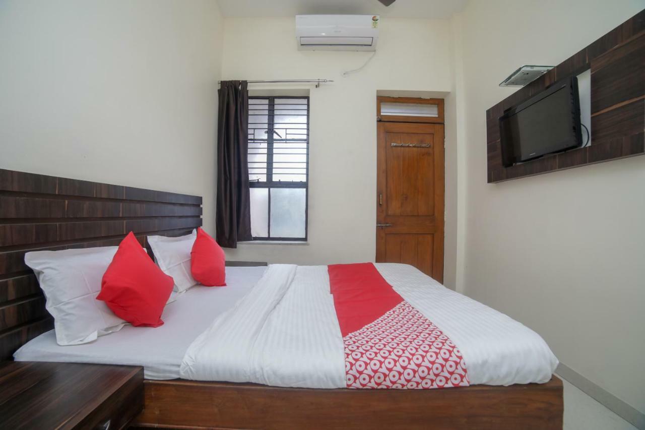 Oyo 46697 Hotel Gopi Nagpur Exterior foto